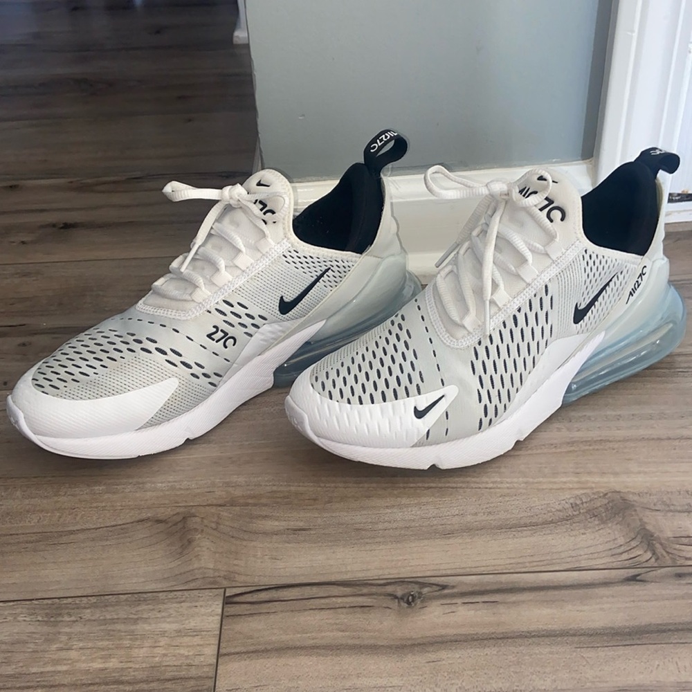 Women’s size 10. Men’s 8.5